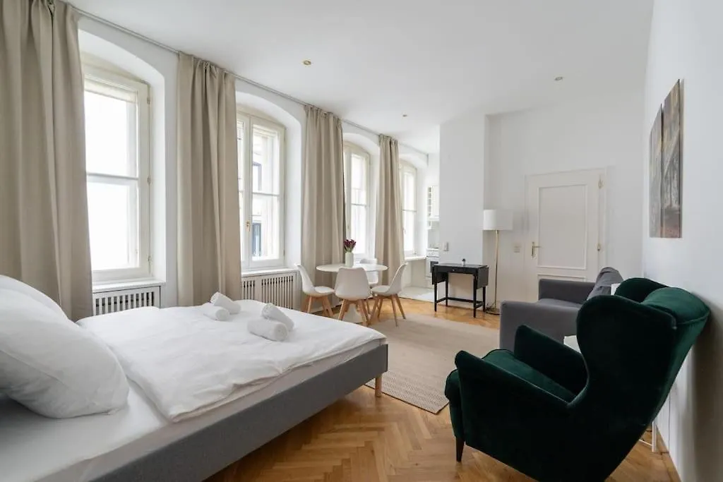 Historic Heart Apartment Viena